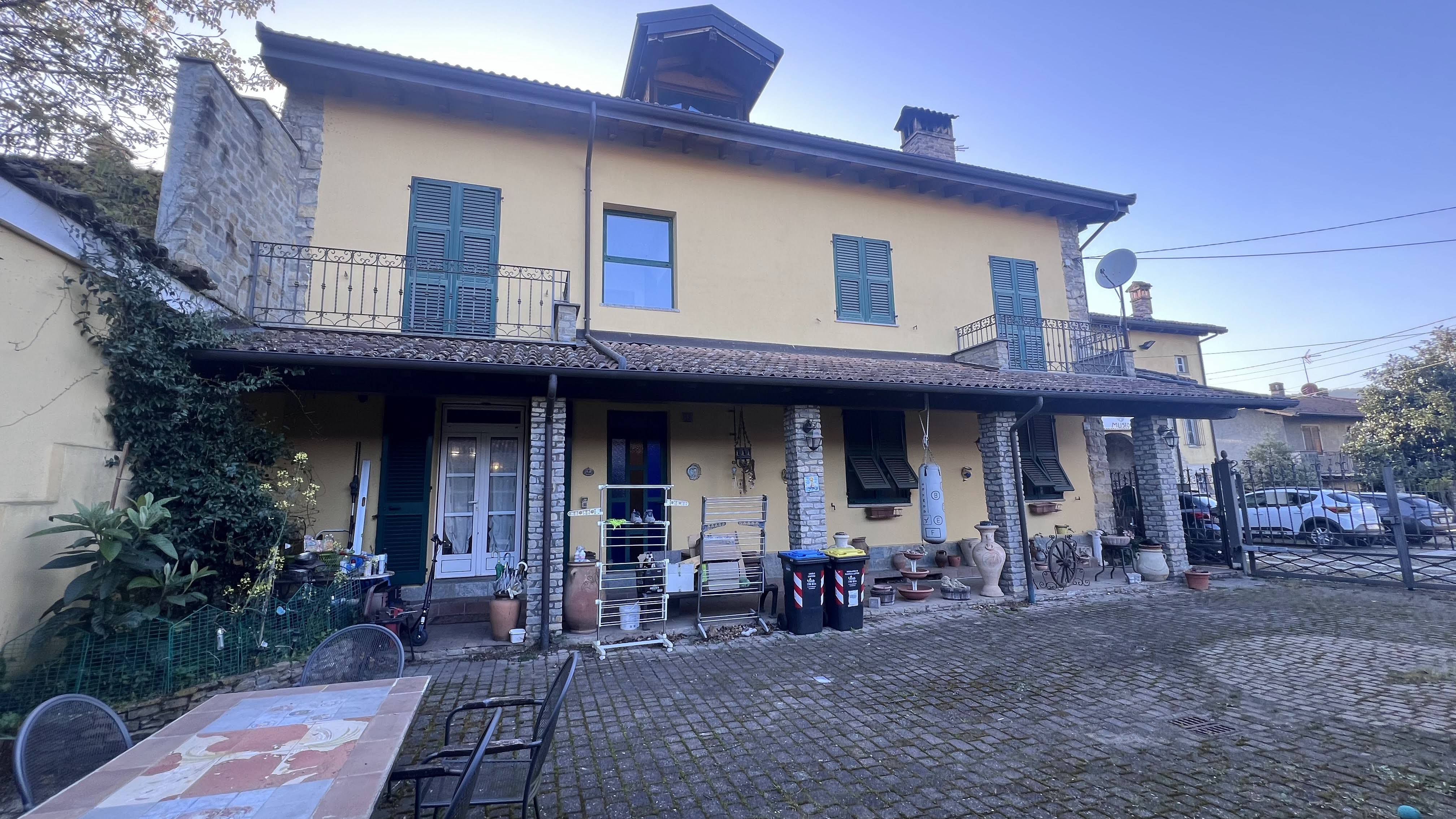 Case | Borghetto Borbera